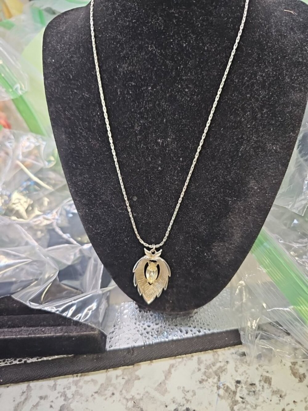 Sarah Coventry necklace 18"inch Silver-tone  Marquis Clear Colorless...